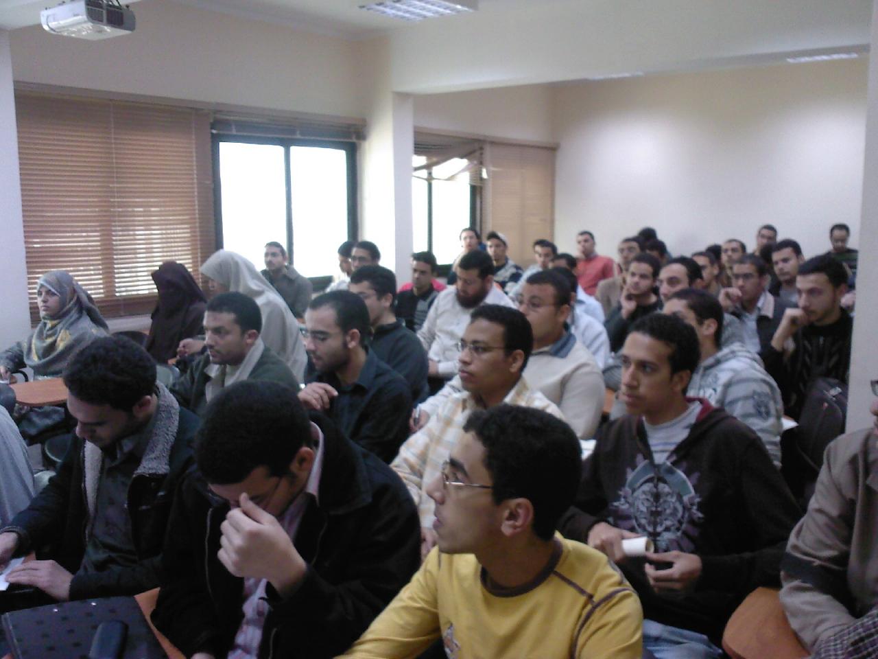 attendees on the first session: intro to FOSS by BooDy